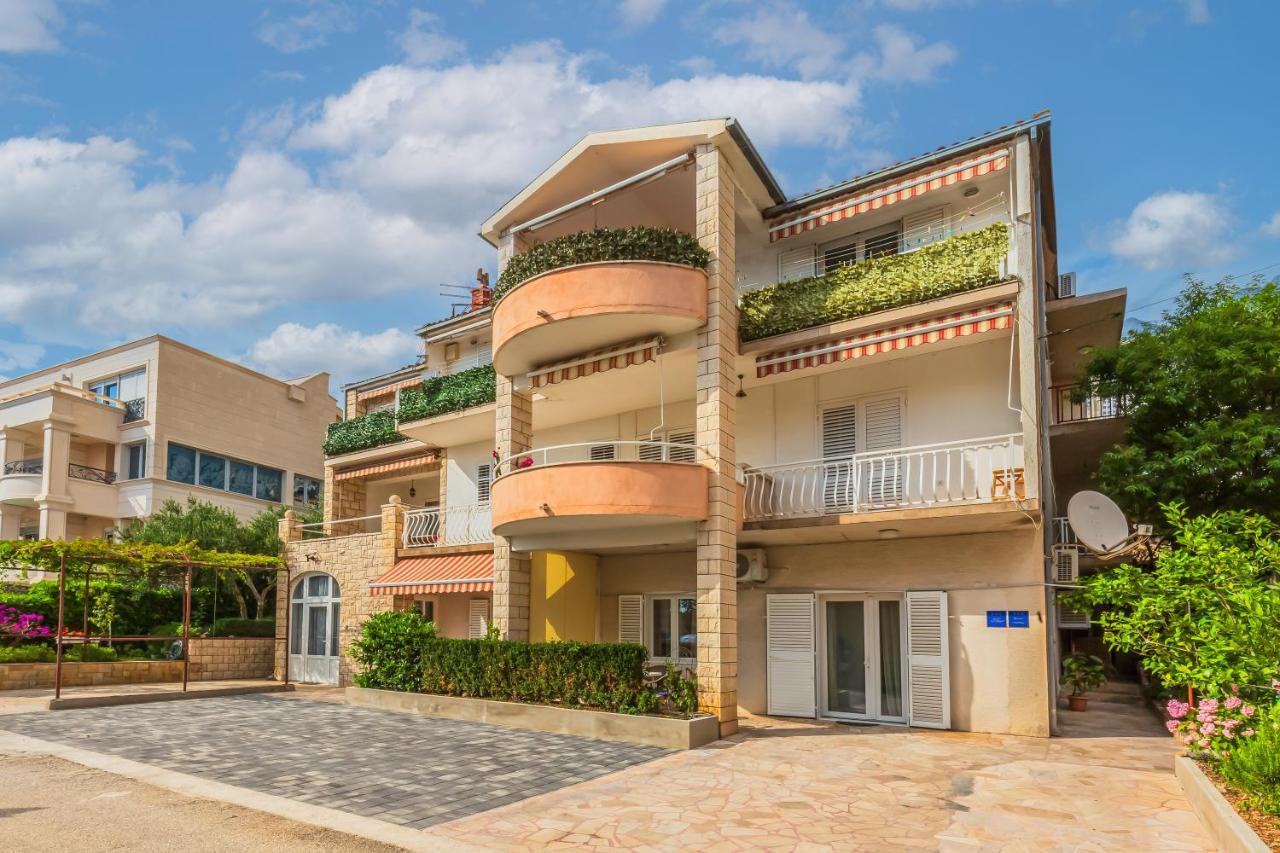 Apartments Daniela Makarska Exterior photo